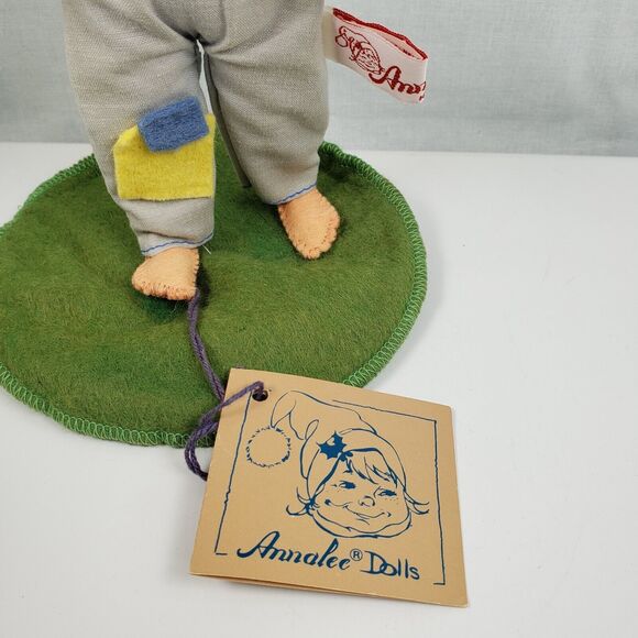 Annalee Dolls 8" Kid with Kite 1992 Ltd 1 Year Run #2335 - Picture 4 of 16